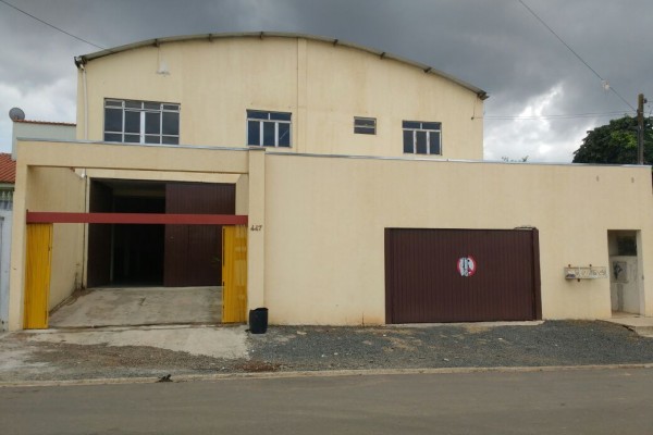 Barracão Comercial e Residencial